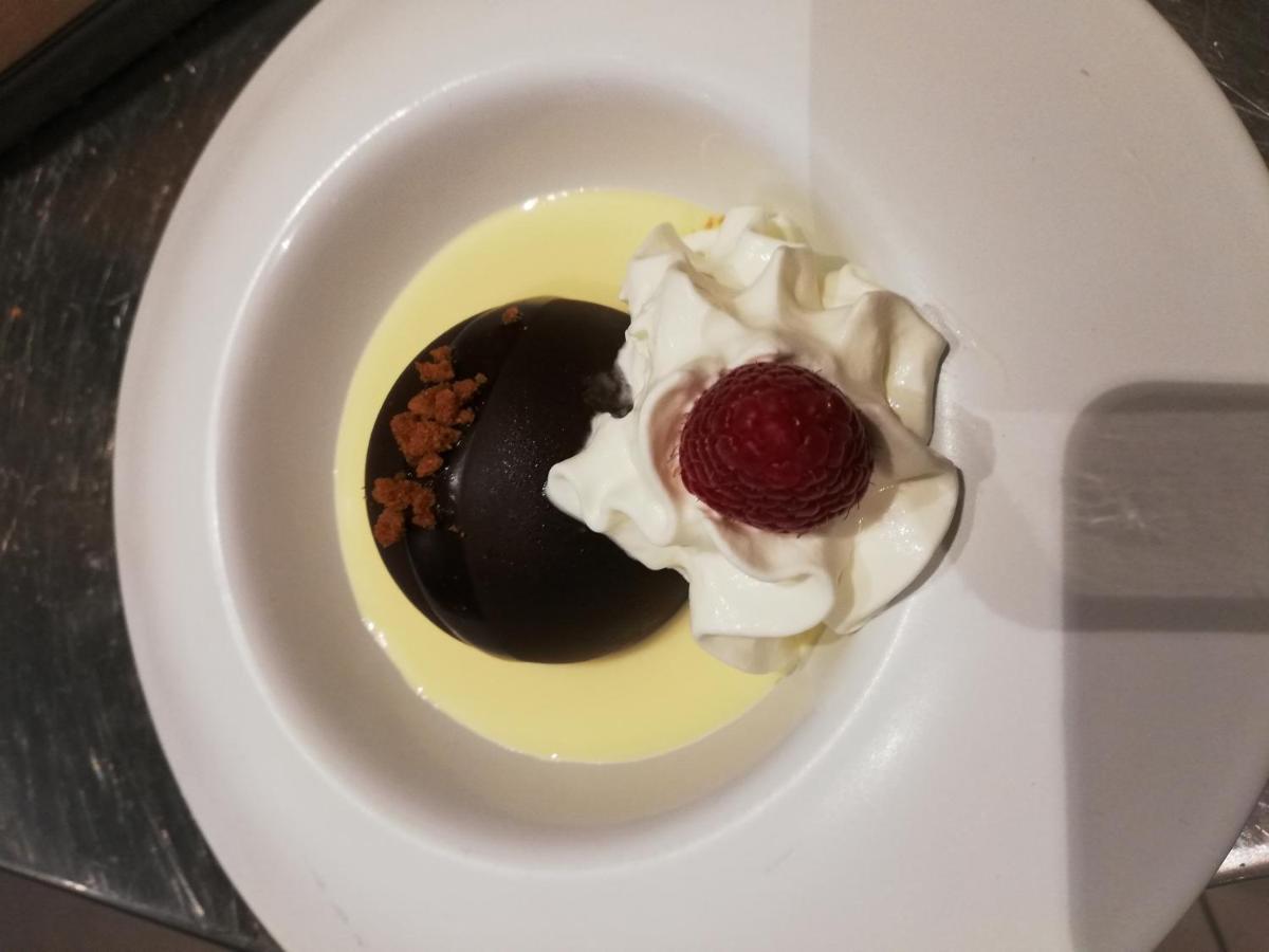 Hotel Du Rhone Сейсел Екстериор снимка